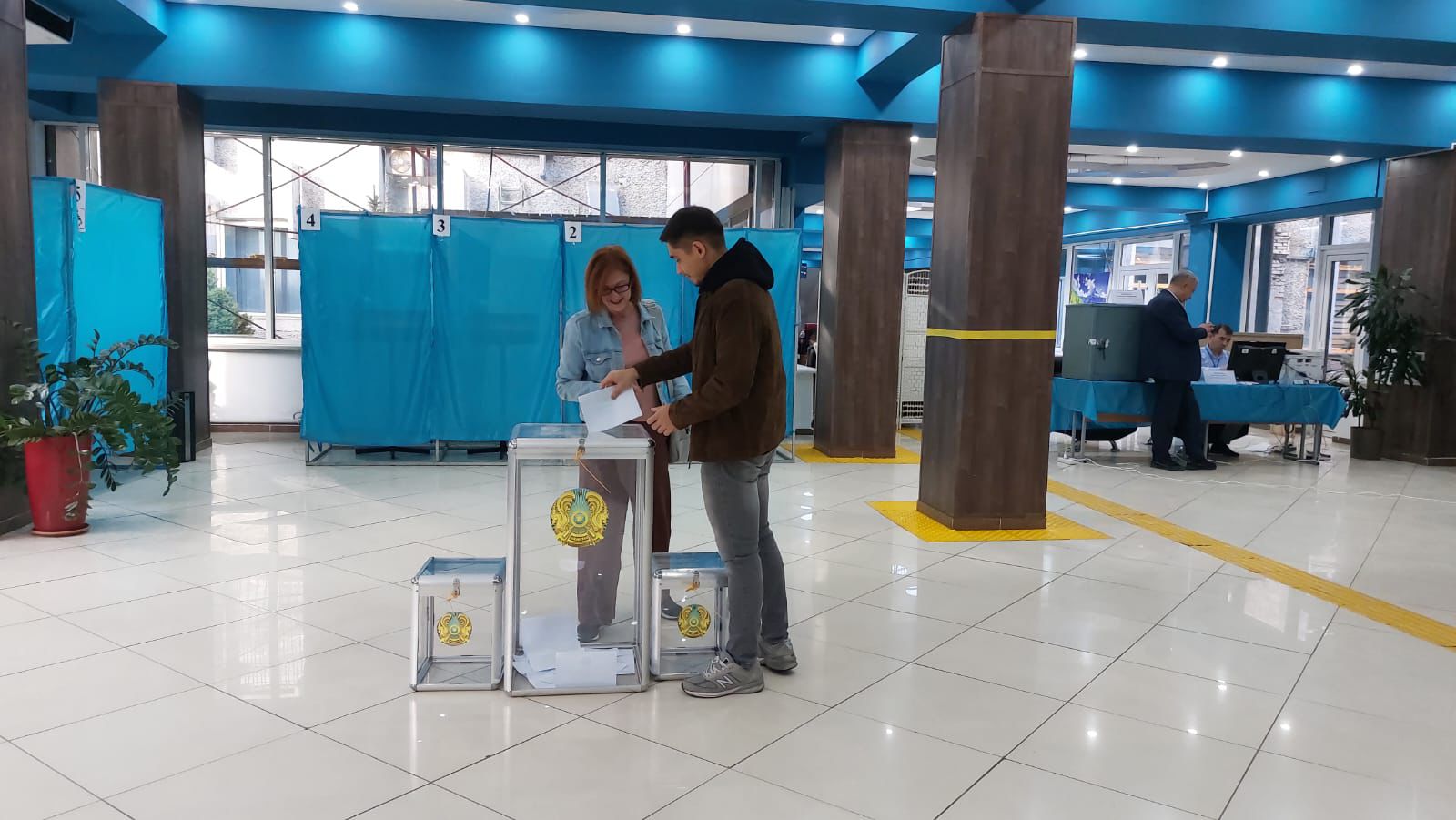 Больше 70 процентов казахстанцев проголосовали &quot;за&quot; строительство АЭС